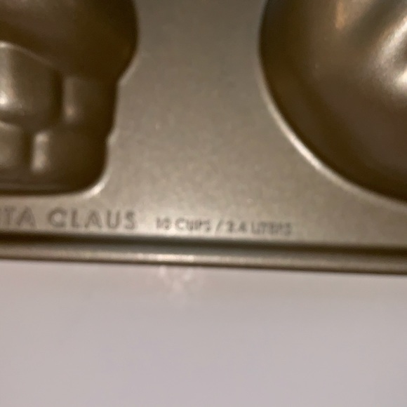 Vintage Williams Sonoma 3D Santa Claus Cake Pan Mold - Picture 8 of 8
